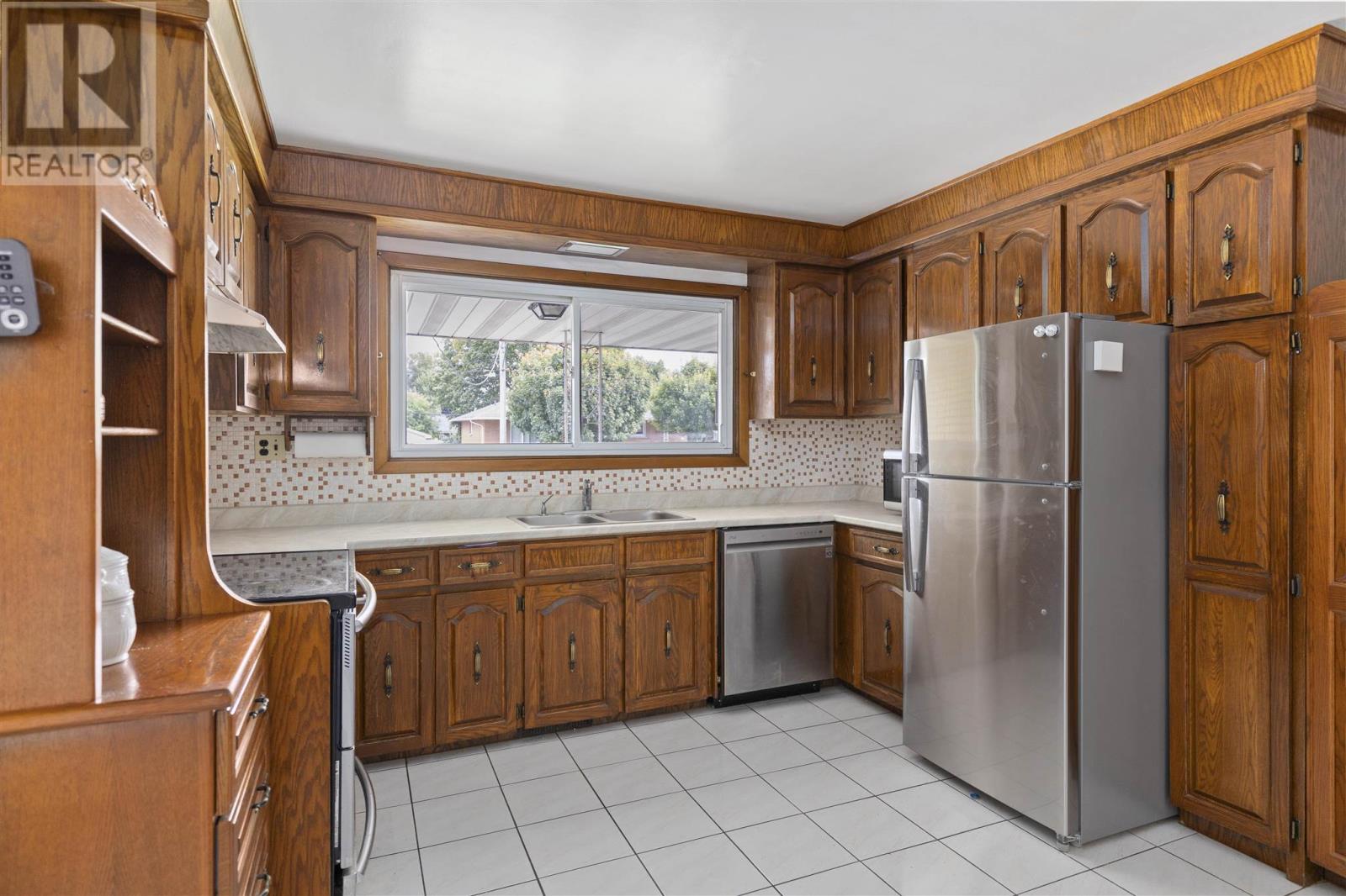 119 Prentice Ave, Sault Ste. Marie, Ontario  P6C 4P6 - Photo 8 - SM252562