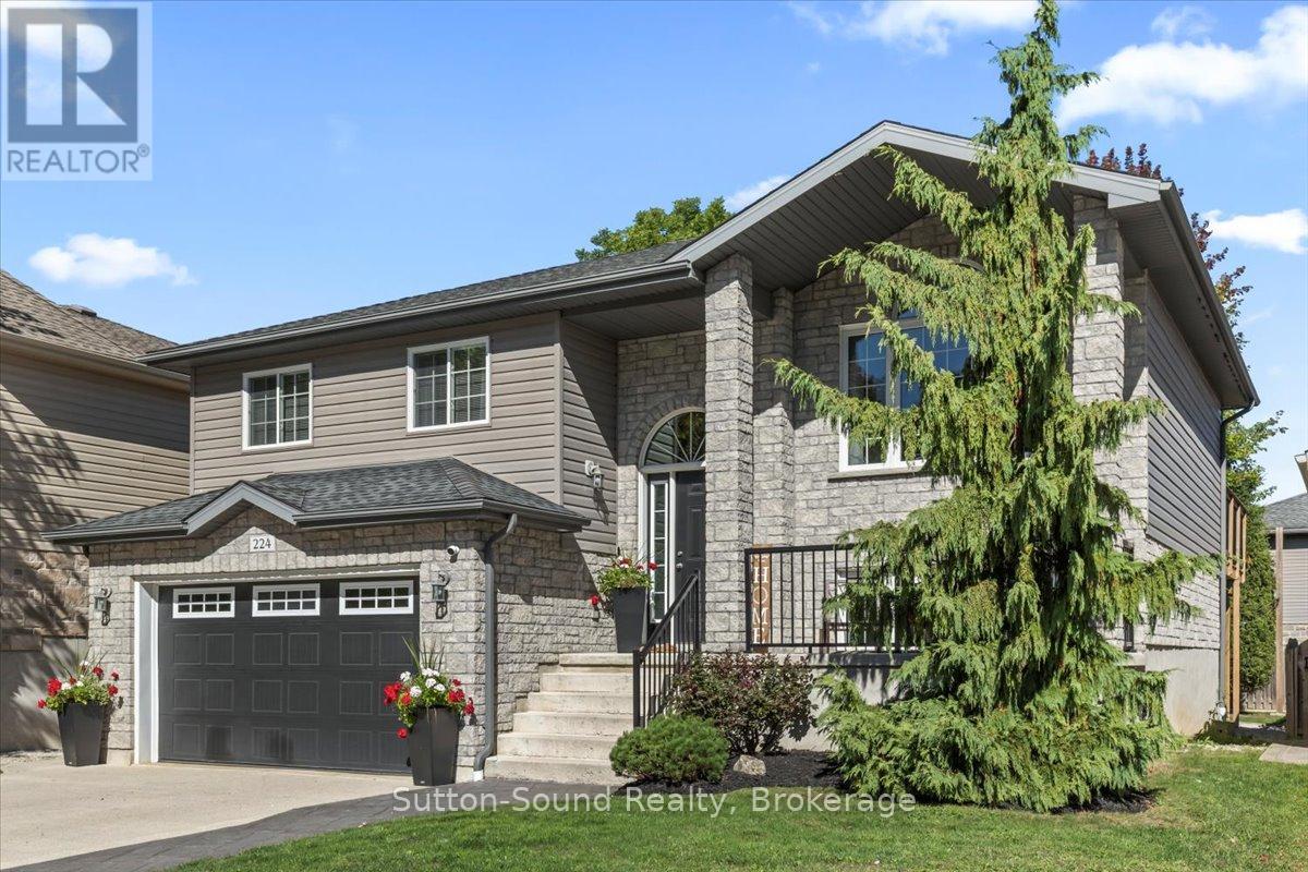 224 2nd Street W, Owen Sound, Ontario  N4K 0A6 - Photo 2 - X12417979