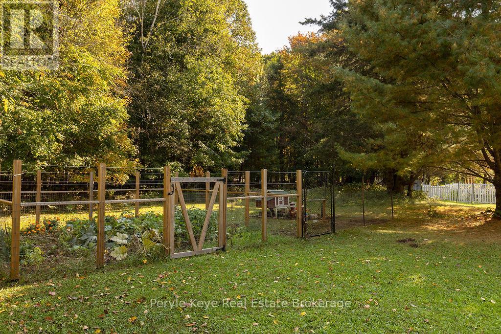 71 Deer Lake Road, Huntsville (Stephenson), Ontario  P0B 1L0 - Photo 19 - X12417986