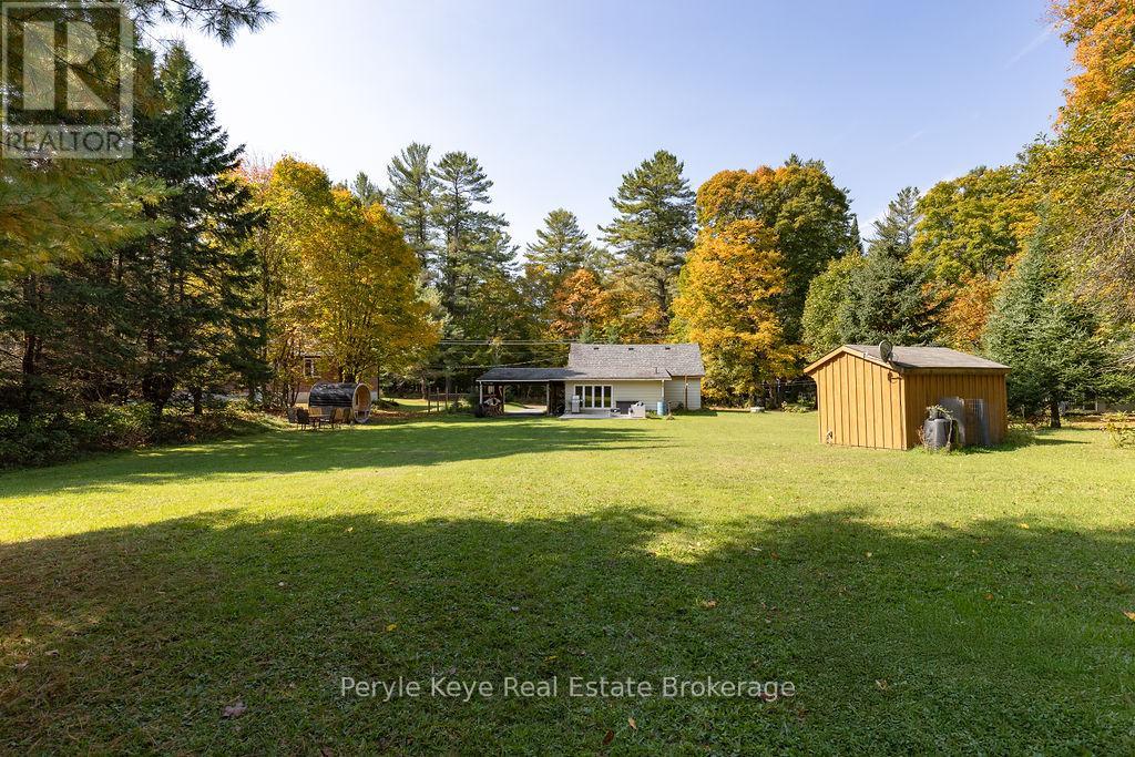 71 Deer Lake Road, Huntsville (Stephenson), Ontario  P0B 1L0 - Photo 20 - X12417986