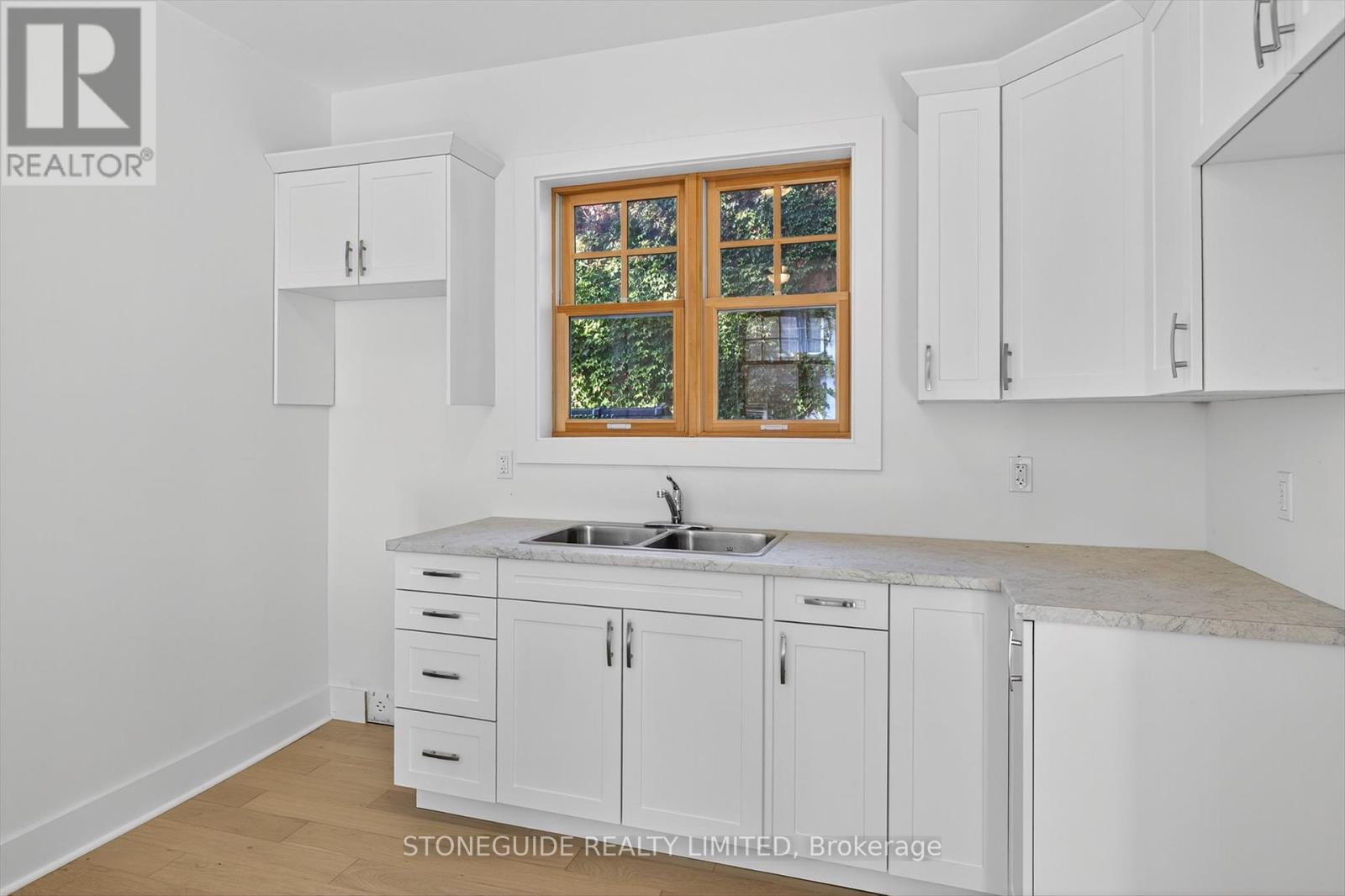 550 Bolivar Street, Peterborough, Ontario  K9J 4R8 - Photo 12 - X12417976