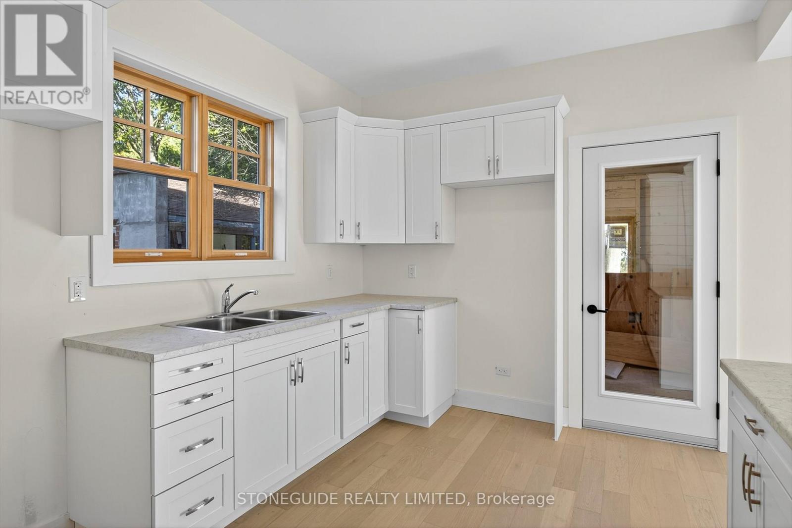 550 Bolivar Street, Peterborough, Ontario  K9J 4R8 - Photo 13 - X12417976