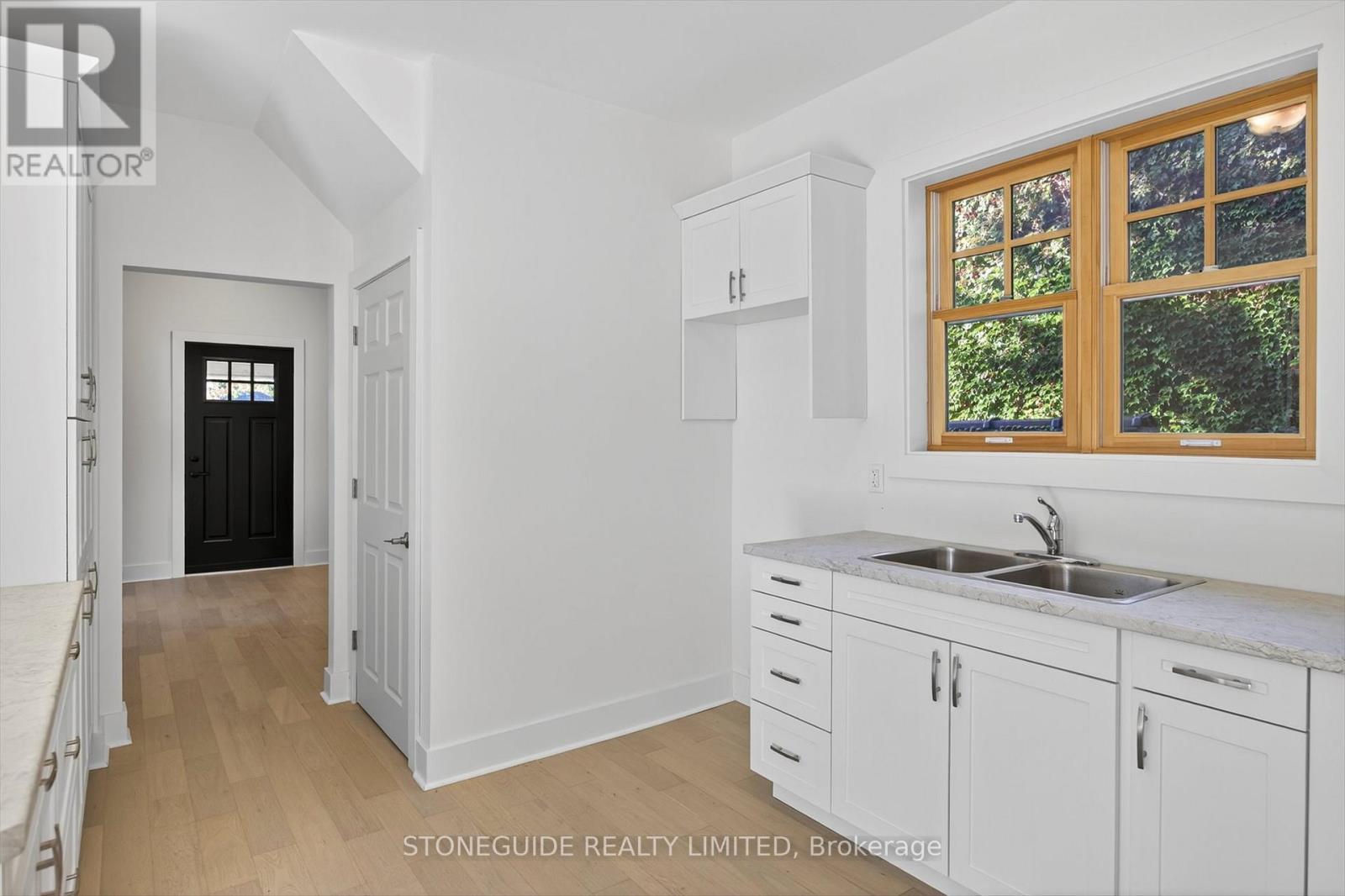 550 Bolivar Street, Peterborough, Ontario  K9J 4R8 - Photo 15 - X12417976