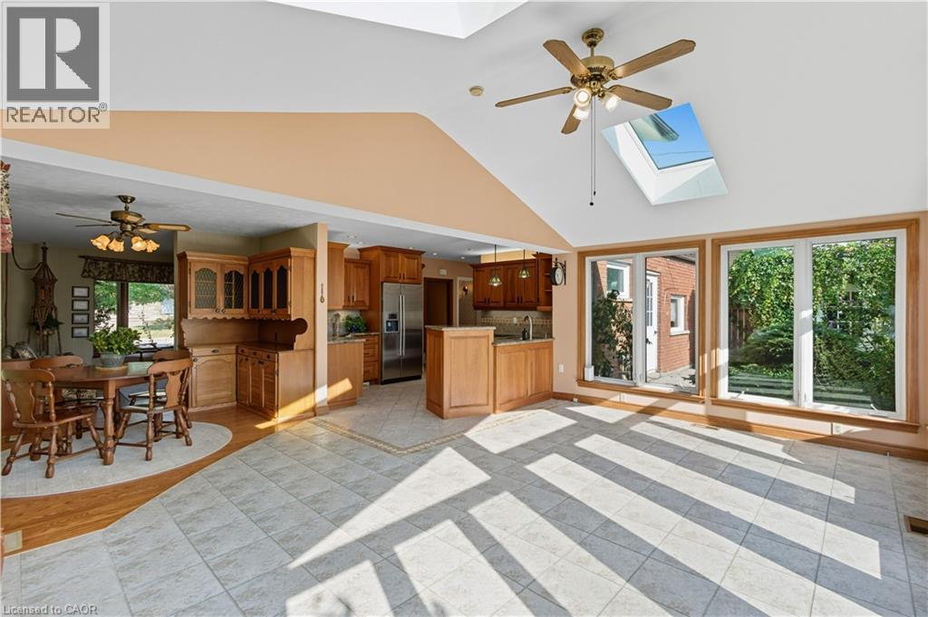 33 Goldfinch Road, Hamilton, Ontario  L9A 3W8 - Photo 22 - 40772097