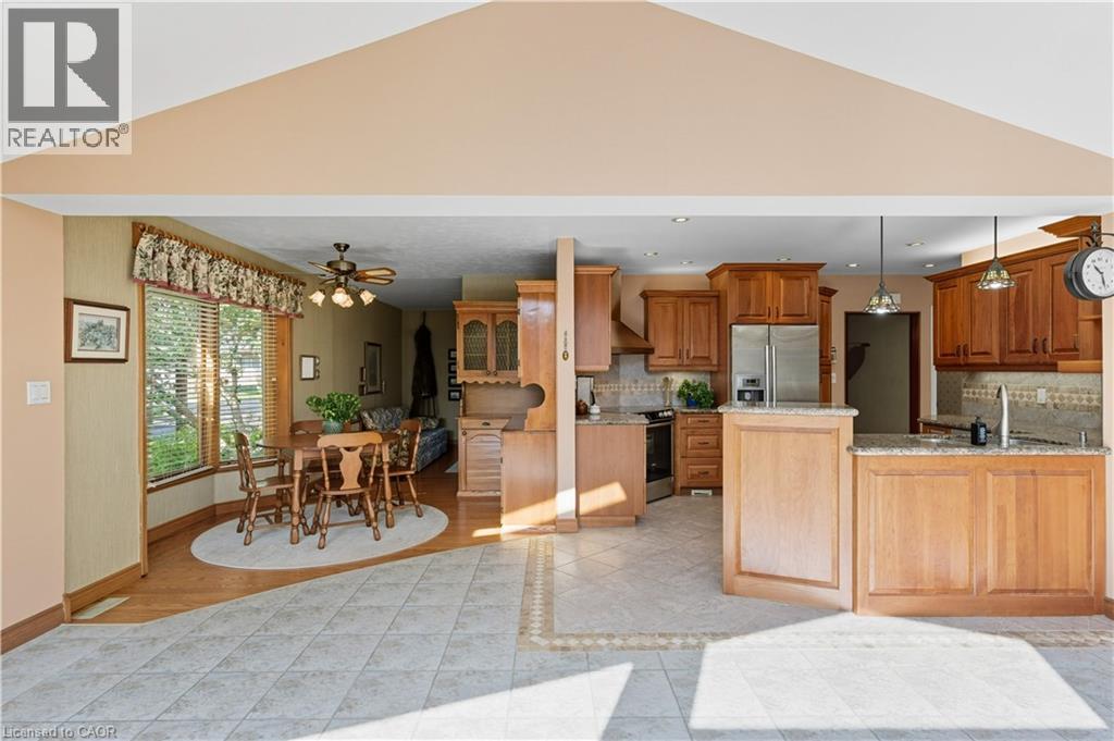 33 Goldfinch Road, Hamilton, Ontario  L9A 3W8 - Photo 23 - 40772097