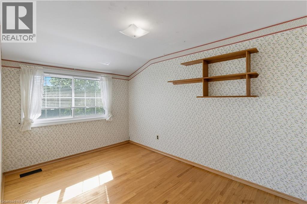 33 Goldfinch Road, Hamilton, Ontario  L9A 3W8 - Photo 29 - 40772097