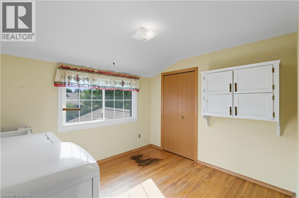 33 Goldfinch Road, Hamilton, Ontario  L9A 3W8 - Photo 31 - 40772097