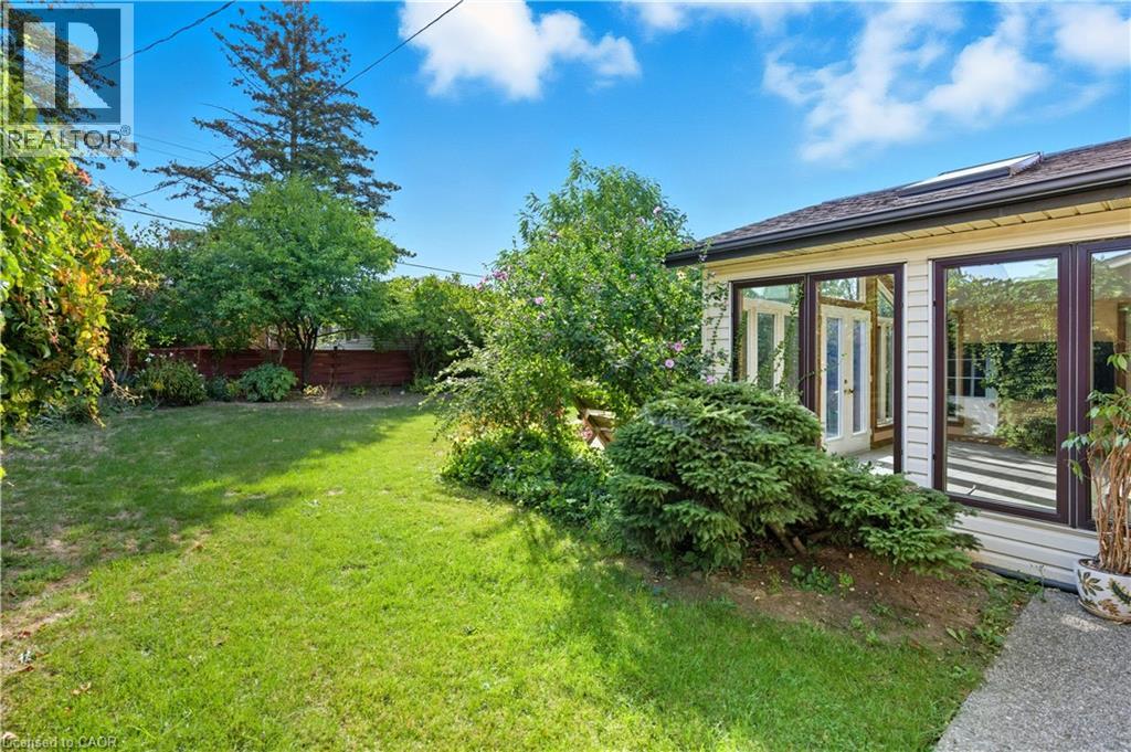 33 Goldfinch Road, Hamilton, Ontario  L9A 3W8 - Photo 43 - 40772097