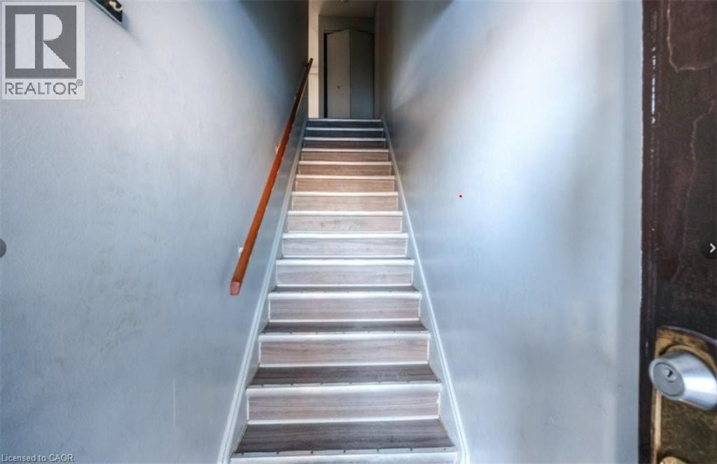 1200 Courtland Avenue E Unit# 42, Kitchener, Ontario  N2C 1K7 - Photo 2 - 40771917