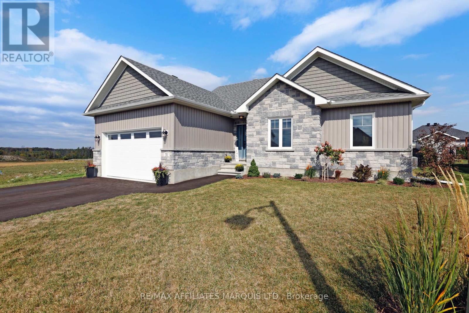 31 HILDA STREET, South Stormont, Ontario