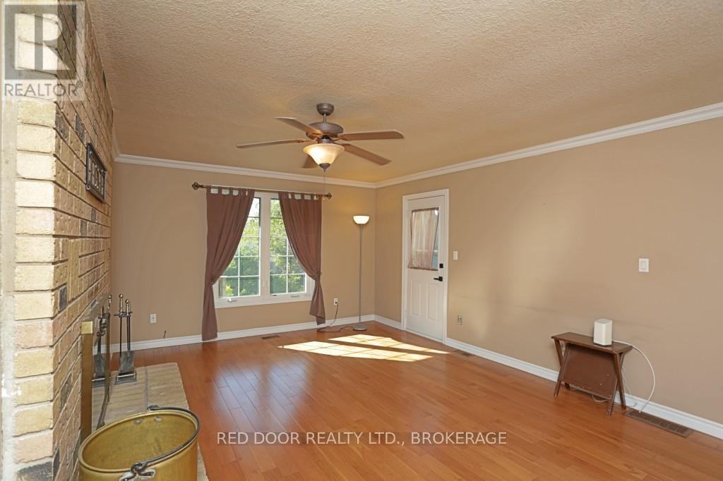 41 Luton Crescent, St. Thomas, Ontario  N5R 5J9 - Photo 18 - X12417965