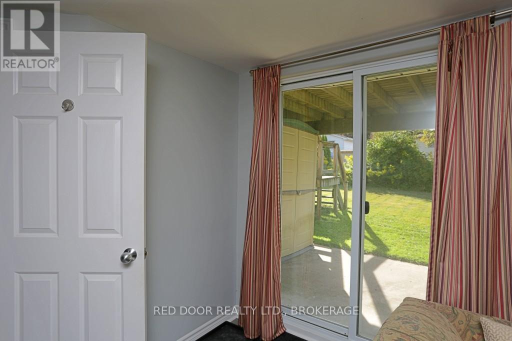 41 Luton Crescent, St. Thomas, Ontario  N5R 5J9 - Photo 21 - X12417965