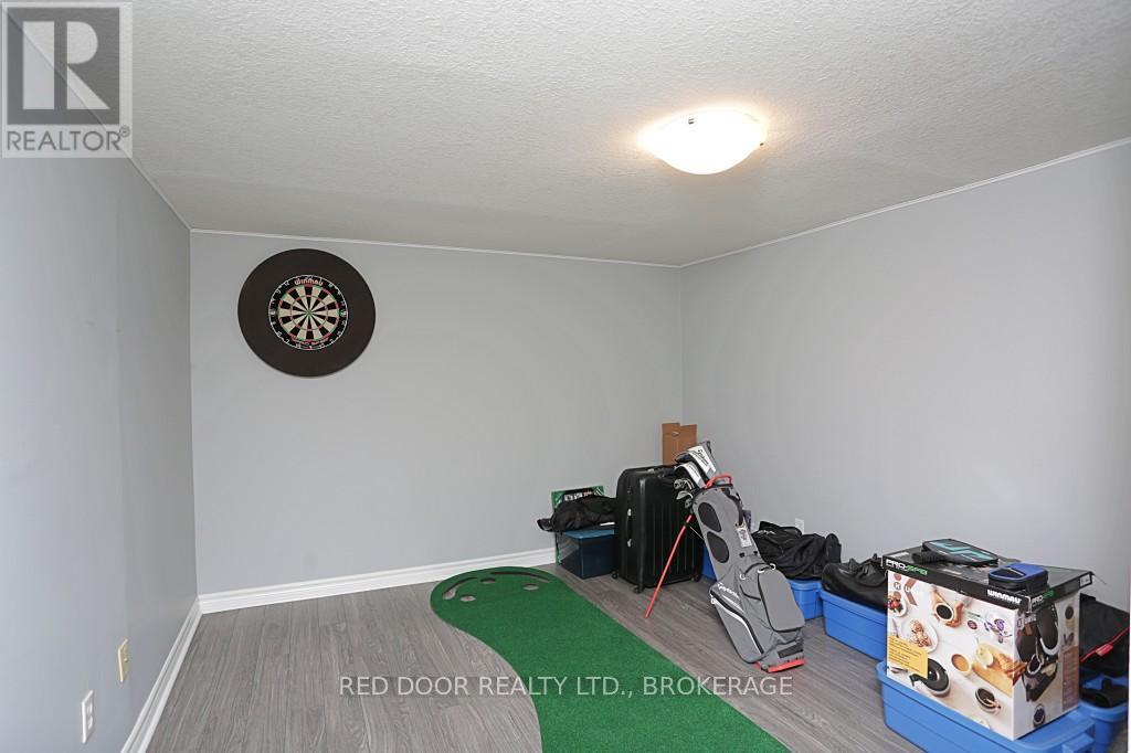 41 Luton Crescent, St. Thomas, Ontario  N5R 5J9 - Photo 32 - X12417965