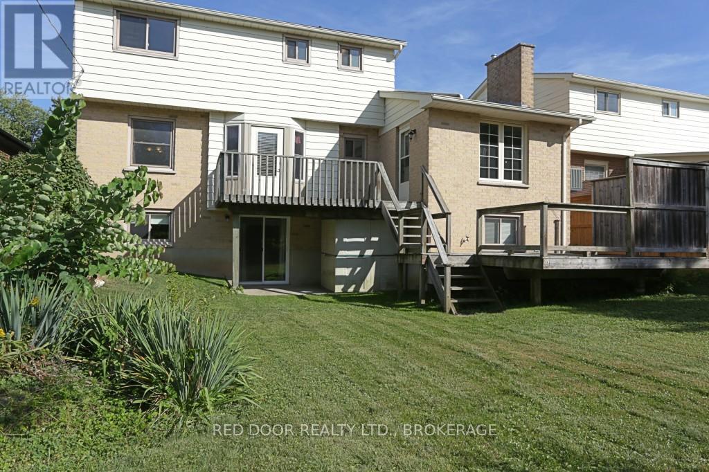 41 Luton Crescent, St. Thomas, Ontario  N5R 5J9 - Photo 38 - X12417965