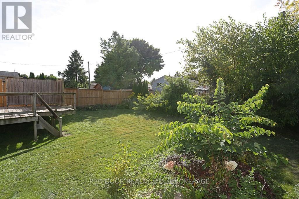 41 Luton Crescent, St. Thomas, Ontario  N5R 5J9 - Photo 46 - X12417965