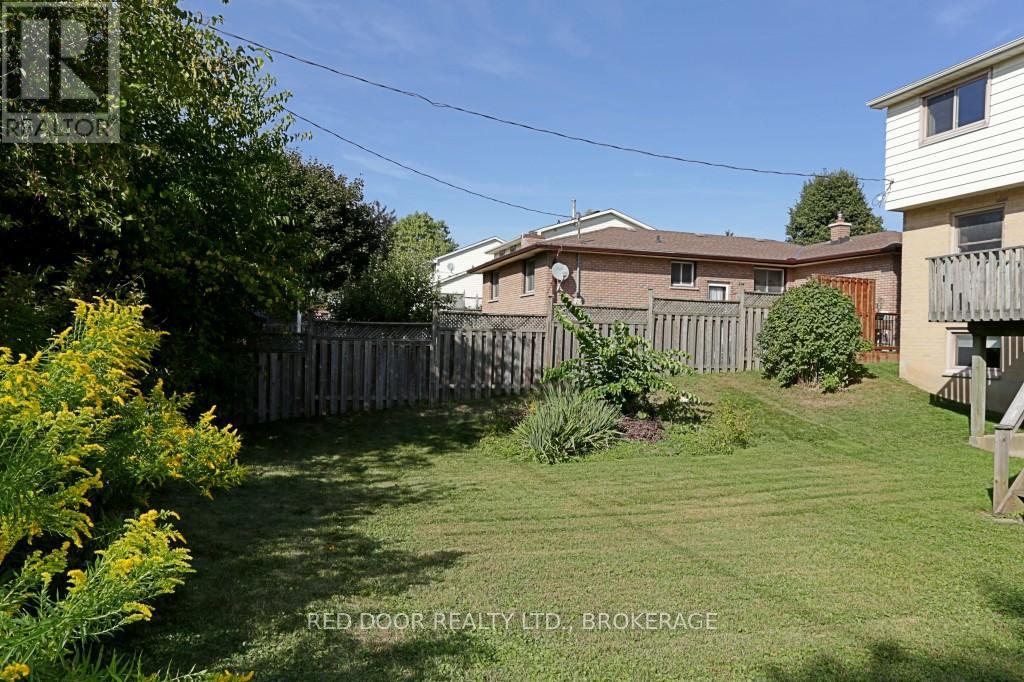 41 Luton Crescent, St. Thomas, Ontario  N5R 5J9 - Photo 48 - X12417965