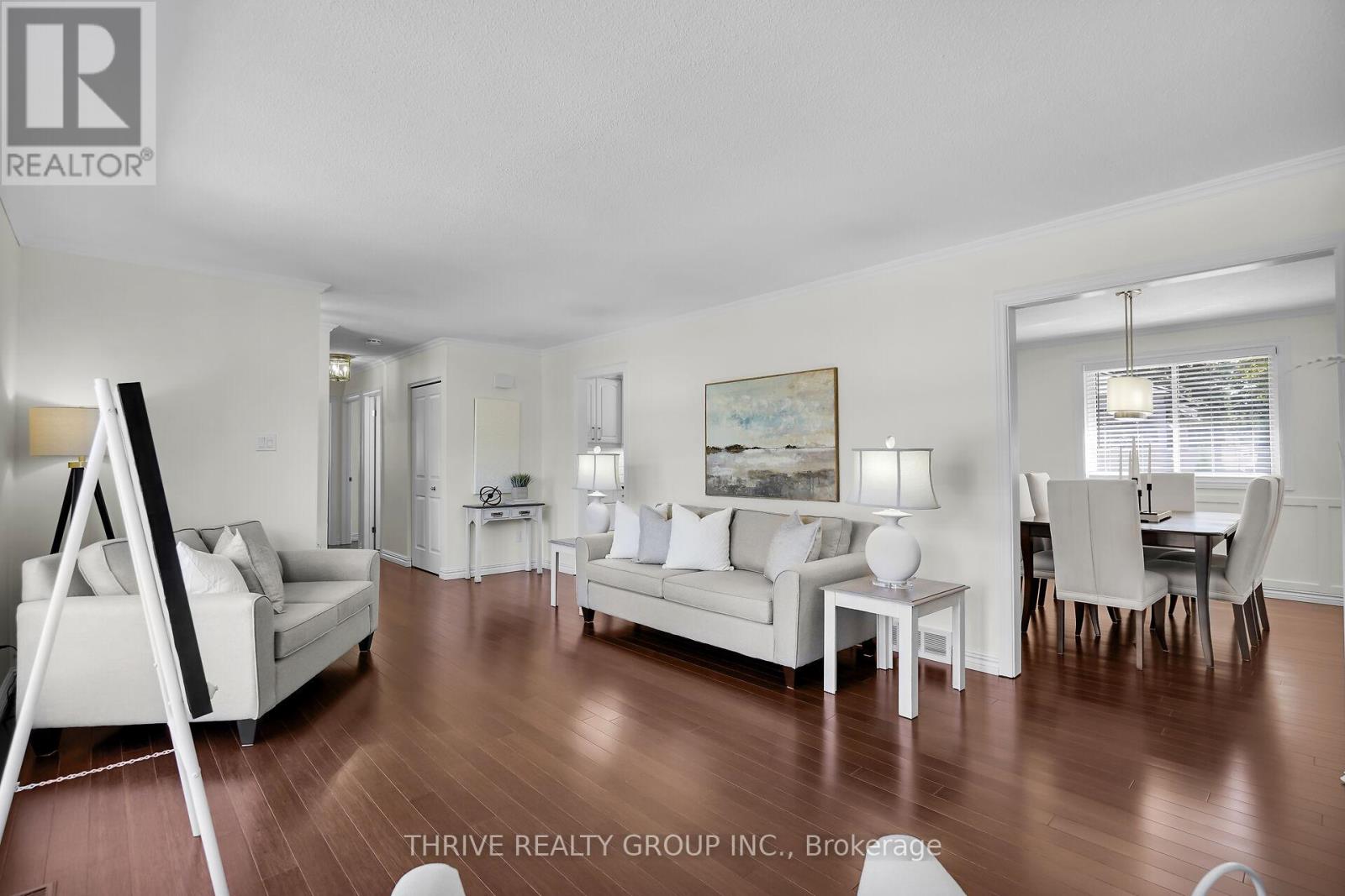 999 Farnham Road, London South, Ontario  N6K 1S3 - Photo 12 - X12417991
