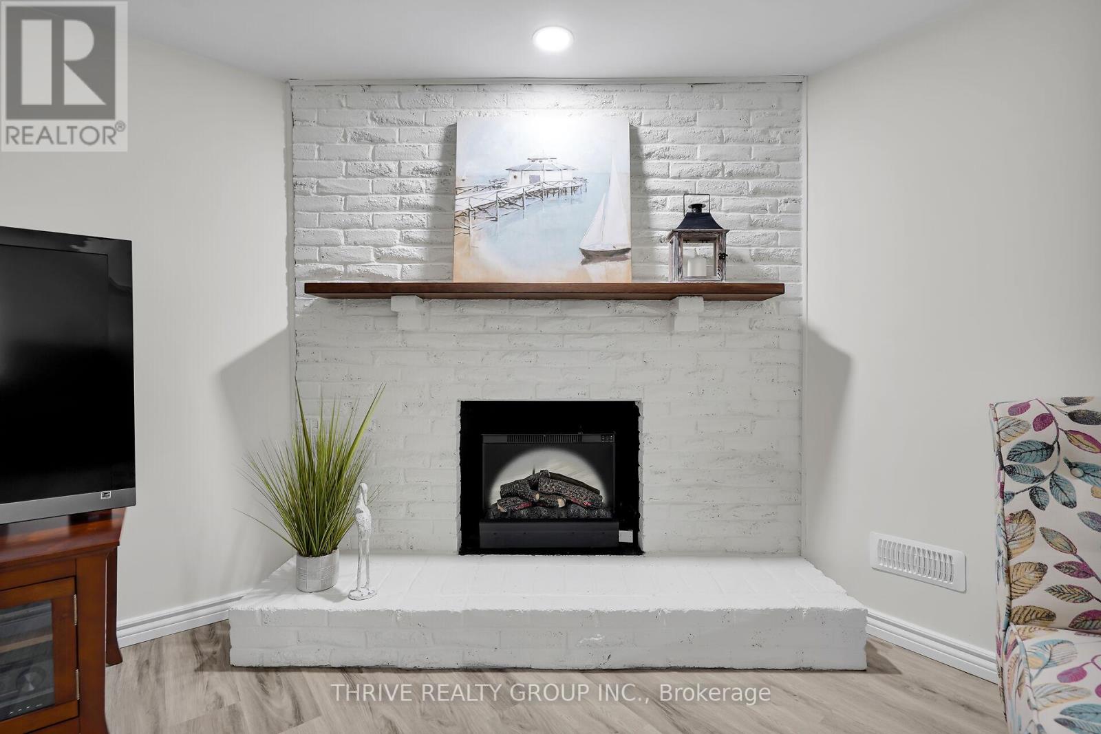 999 Farnham Road, London South, Ontario  N6K 1S3 - Photo 35 - X12417991