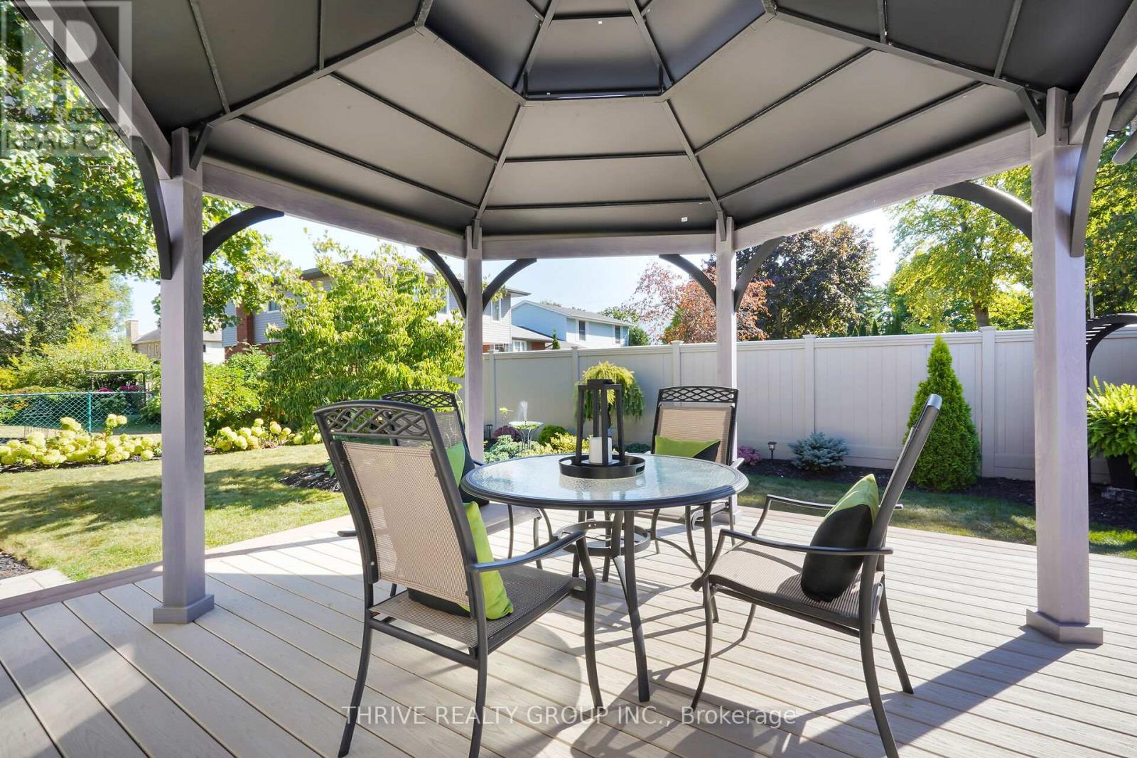 999 Farnham Road, London South, Ontario  N6K 1S3 - Photo 43 - X12417991