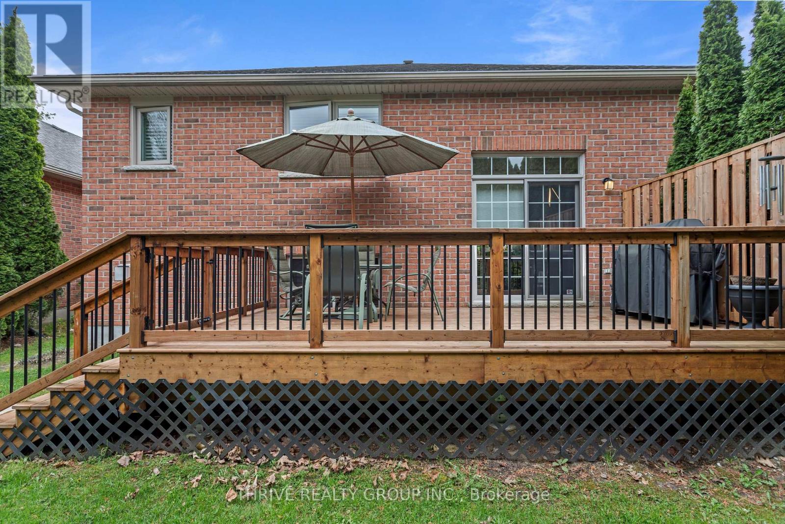 12 - 6 Cadeau Terrace, London South, Ontario  N6K 4W6 - Photo 48 - X12417992