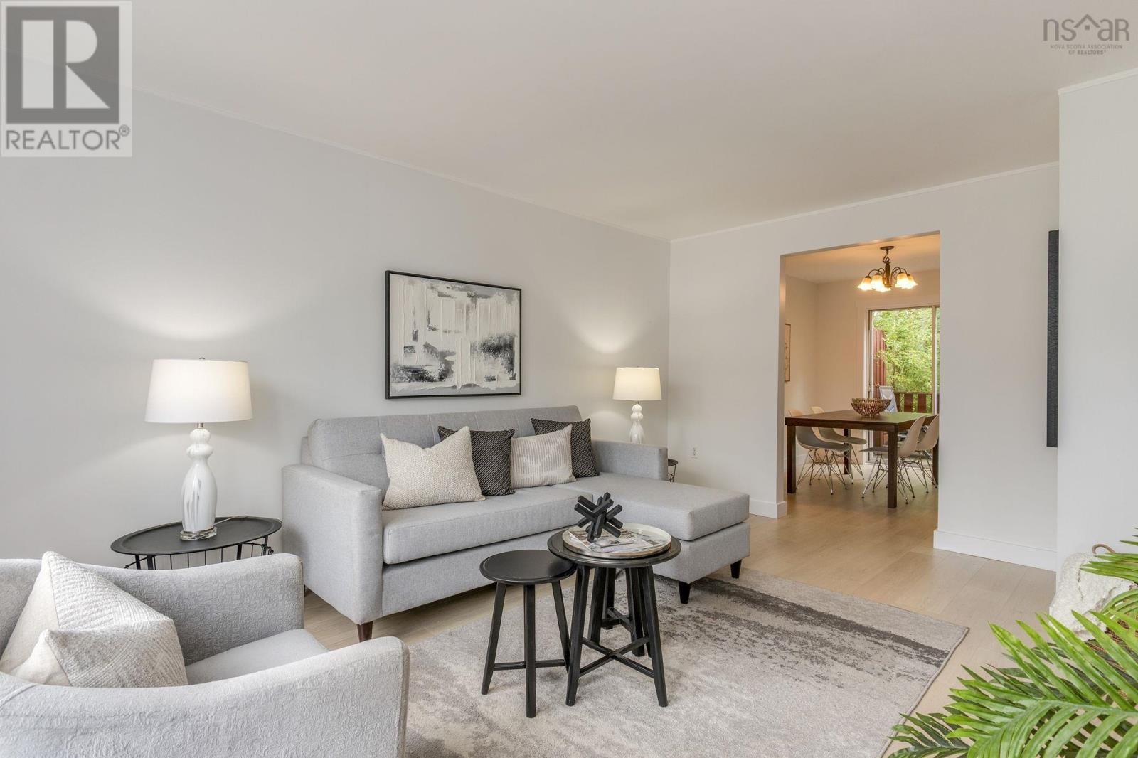 Property at 20 Oakwood Court image 2