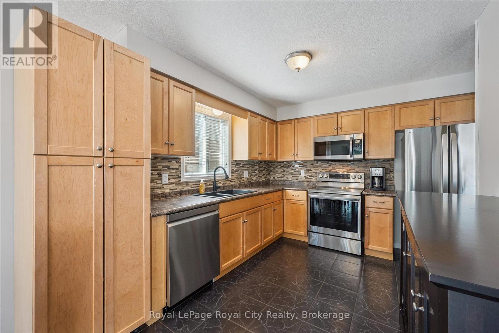 3 Warren Street N, Guelph (Grange Road), Ontario  N1E 7K4 - Photo 11 - X12418001