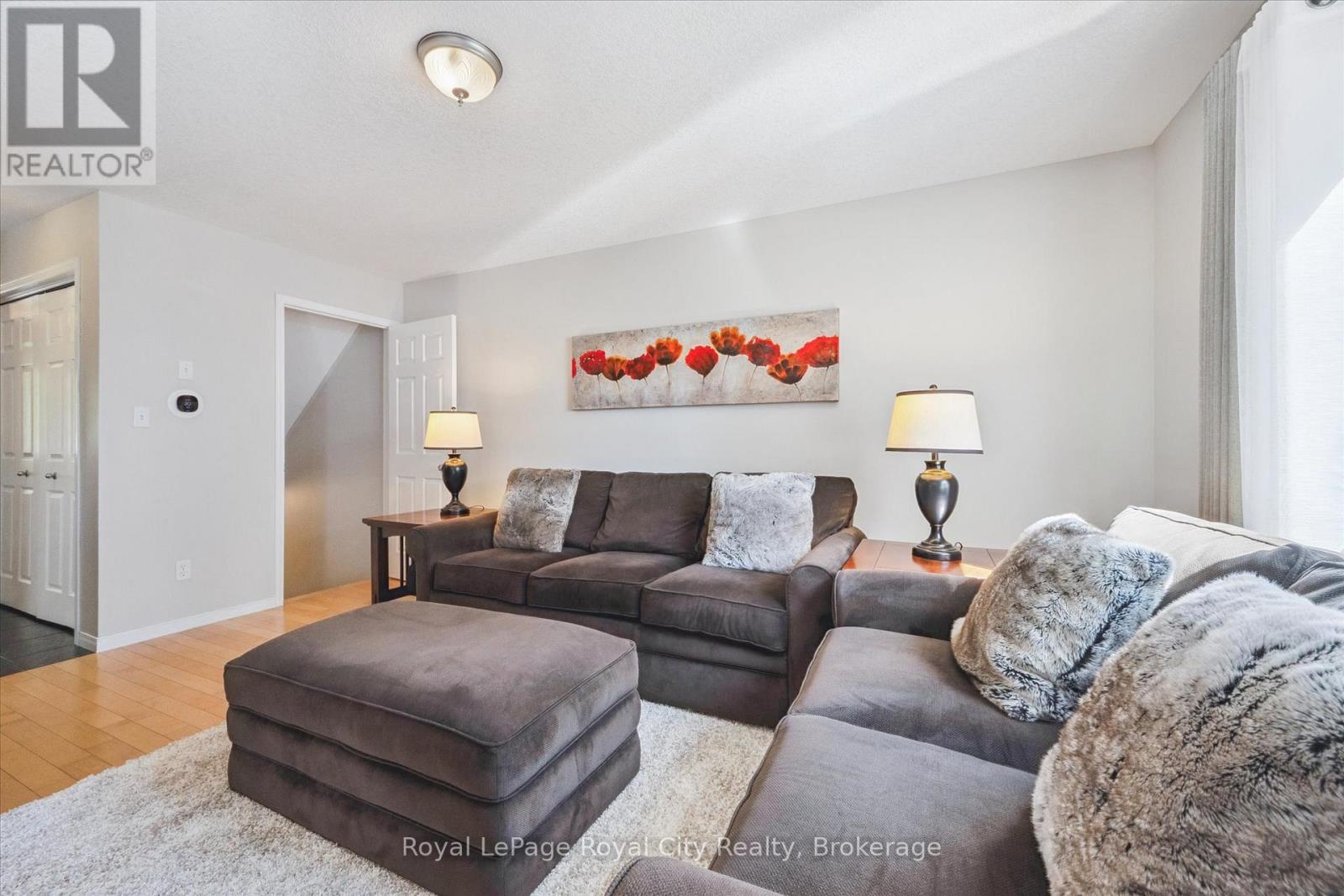 3 Warren Street N, Guelph (Grange Road), Ontario  N1E 7K4 - Photo 8 - X12418001