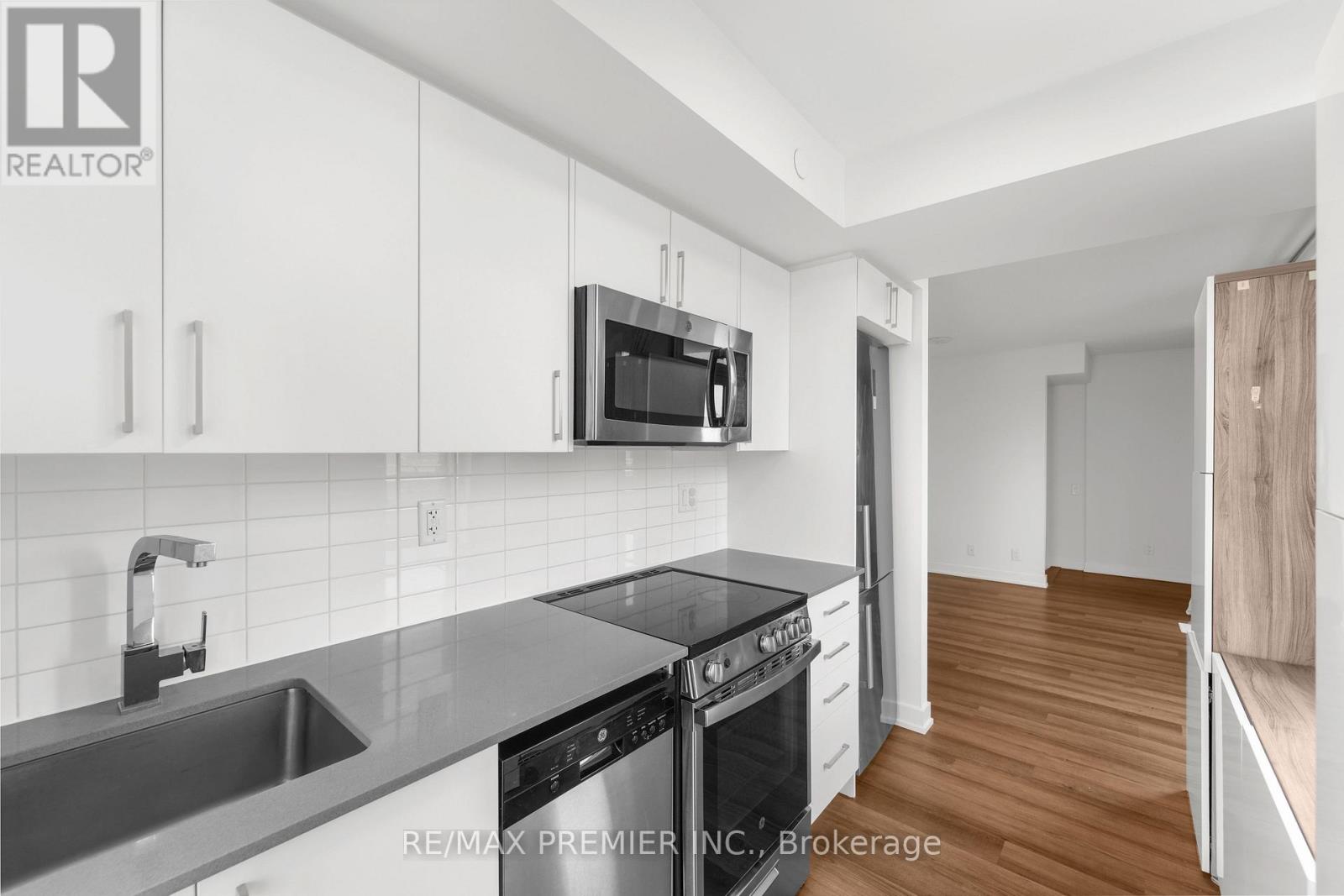 102 - 38 Monte Kwinter Court, Toronto, Ontario  M3H 0E2 - Photo 13 - C12417959