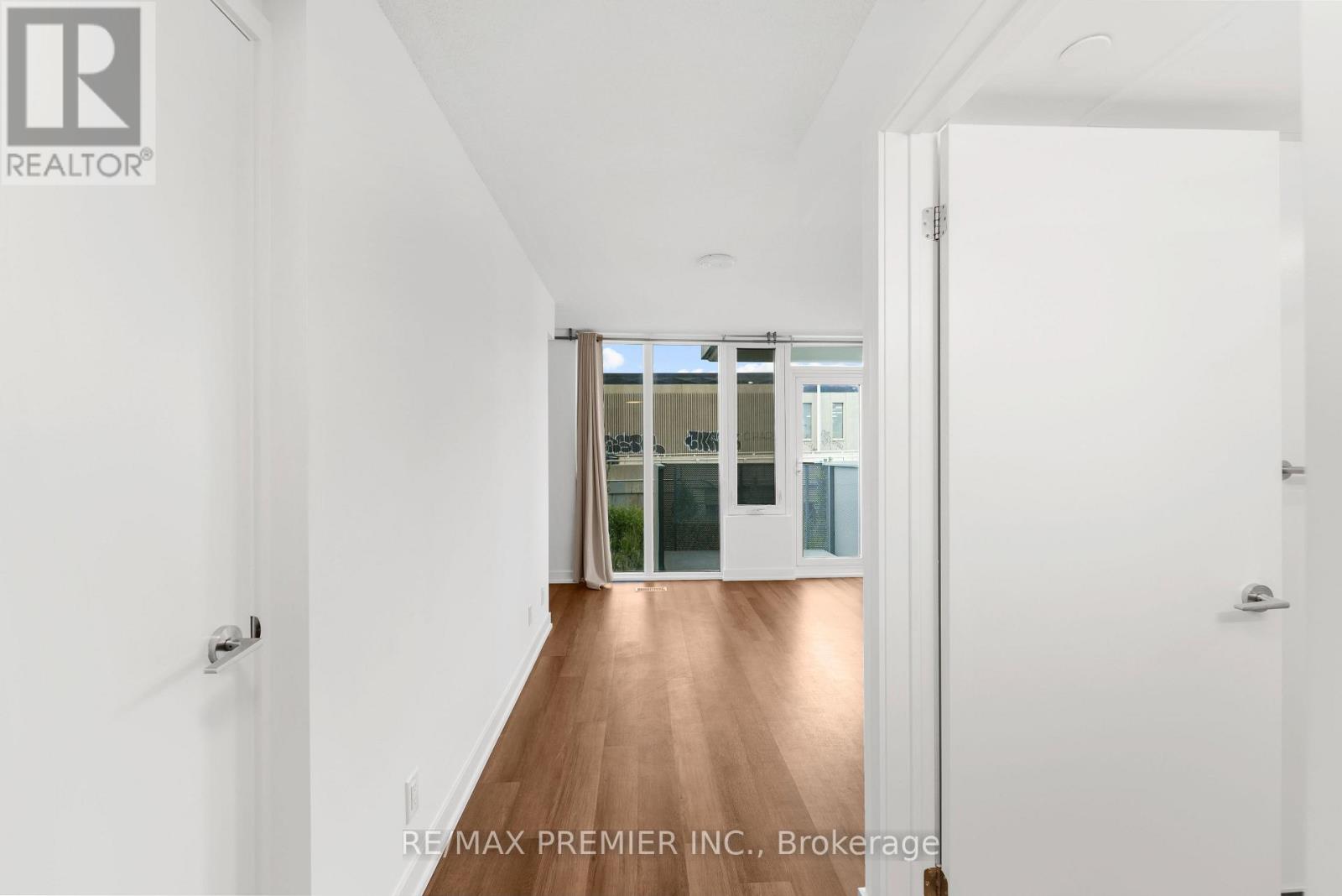 102 - 38 Monte Kwinter Court, Toronto, Ontario  M3H 0E2 - Photo 7 - C12417959