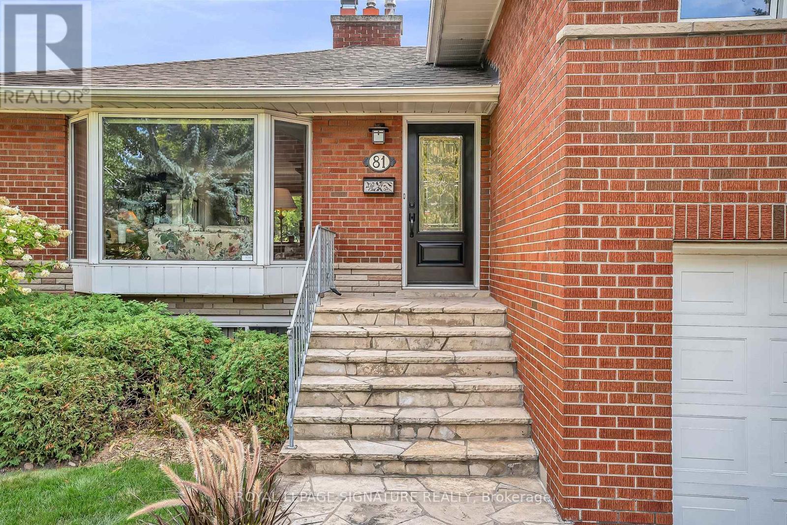 81 Broadlands Boulevard, Toronto (Parkwoods-Donalda), Ontario  M3A 1J6 - Photo 2 - C12417989