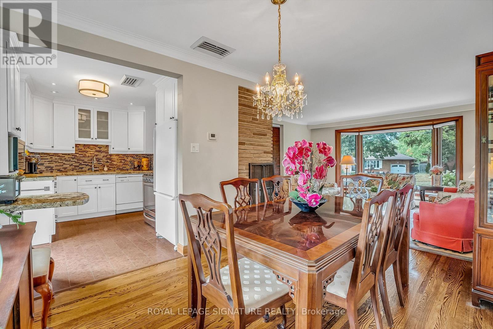 81 Broadlands Boulevard, Toronto (Parkwoods-Donalda), Ontario  M3A 1J6 - Photo 9 - C12417989