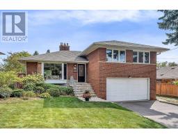 81 BROADLANDS BOULEVARD, Toronto, Ontario