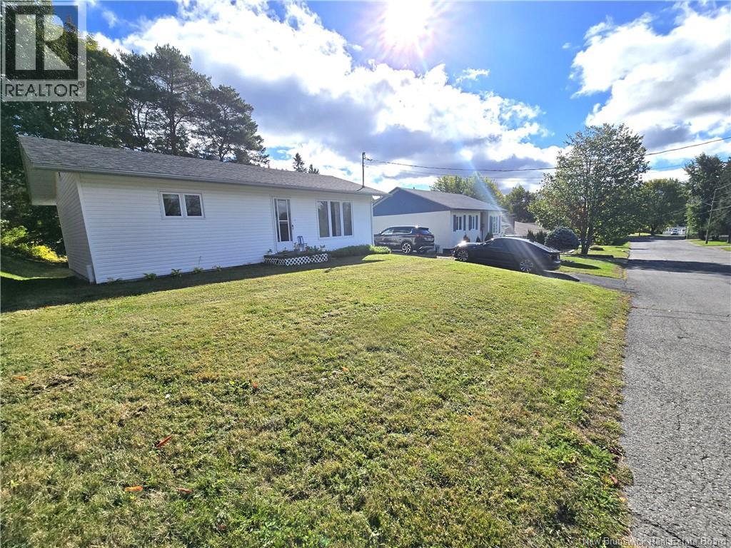19 J.-Gaspard-Boucher Avenue, Edmundston, New Brunswick  E3V 1P4 - Photo 47 - NB127107