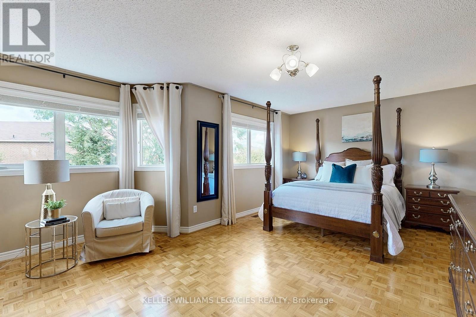 304 Maria Antonia Road, Vaughan, Ontario  L4H 2Z1 - Photo 13 - N12417954