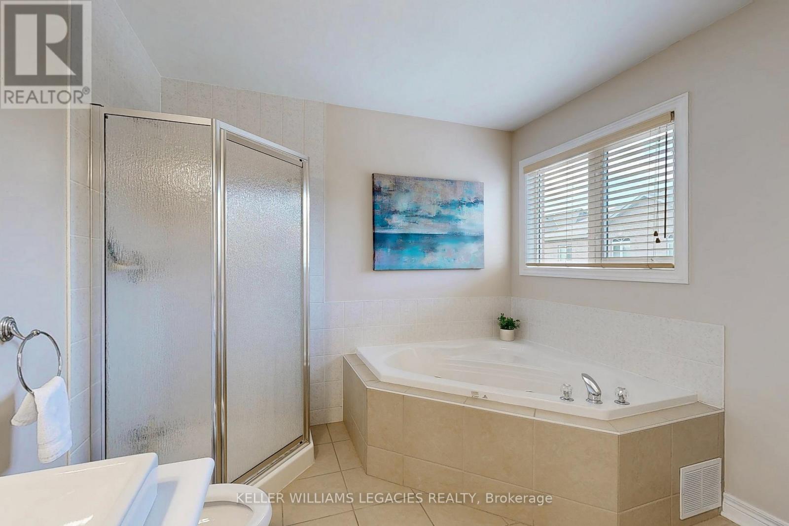 304 Maria Antonia Road, Vaughan, Ontario  L4H 2Z1 - Photo 17 - N12417954