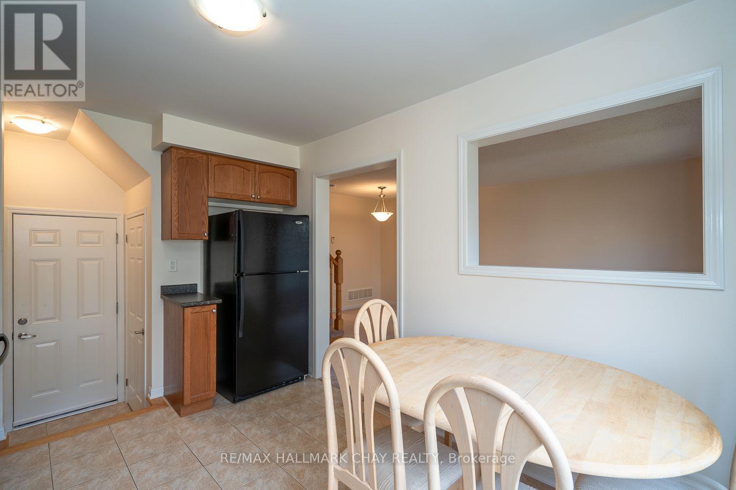 20 Steele Street, New Tecumseth, Ontario  L9R 0E6 - Photo 13 - N12417990