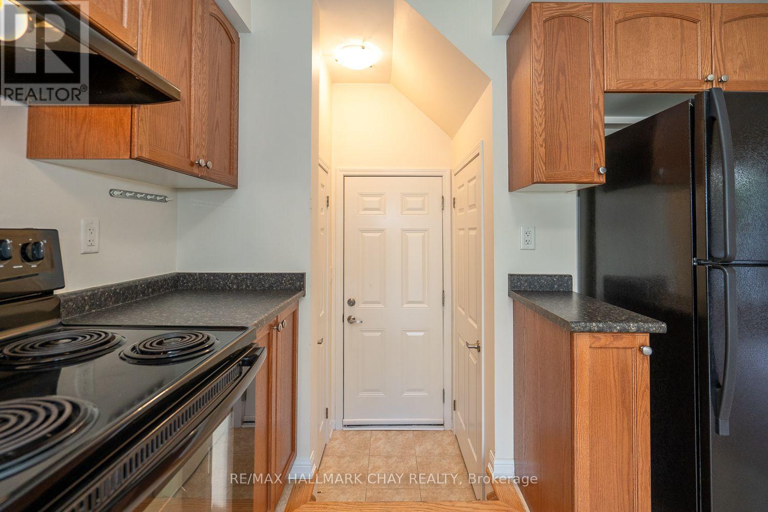 20 Steele Street, New Tecumseth, Ontario  L9R 0E6 - Photo 15 - N12417990
