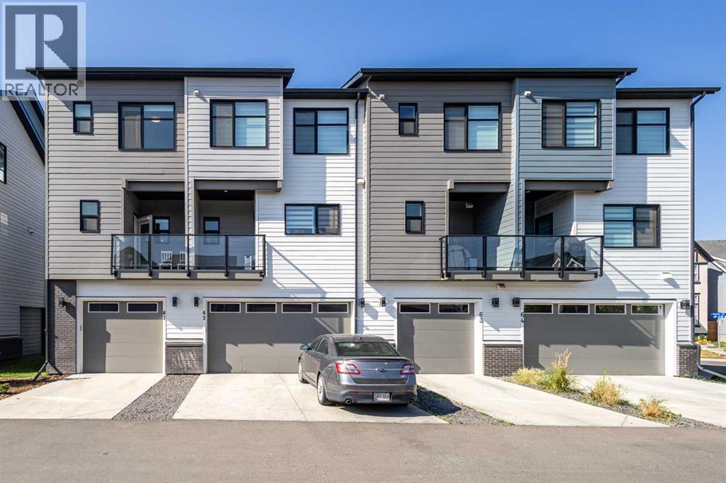 61, 903 Mahogany Boulevard Se, Calgary, Alberta  T3M 3W9 - Photo 2 - A2258974