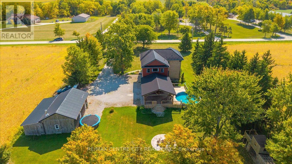 9516 Argyle Street E, North Middlesex, Ontario  N0M 1A0 - Photo 8 - X12418015