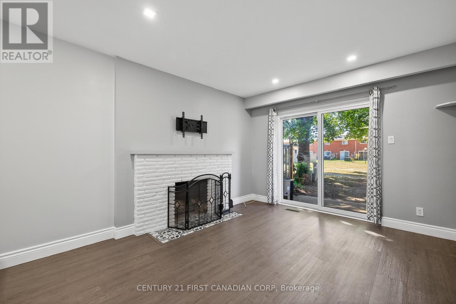 102 - 1090 Kipps Lane, London East, Ontario  N5Y 1V4 - Photo 12 - X12418022