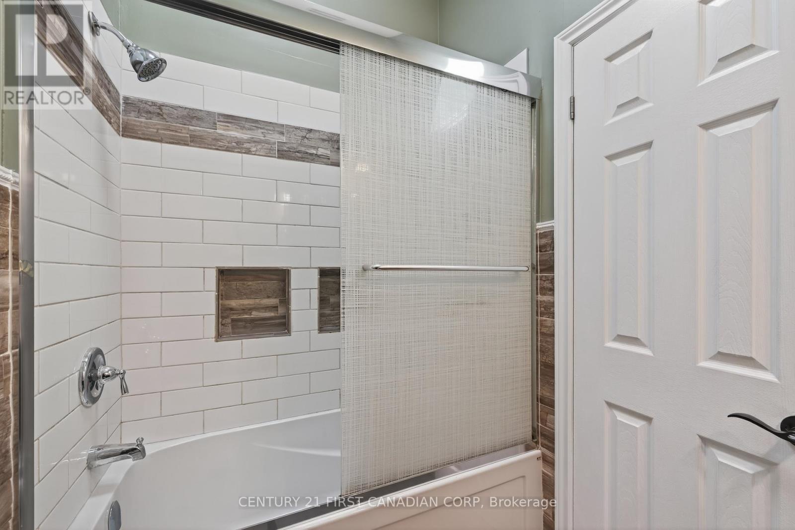 102 - 1090 Kipps Lane, London East, Ontario  N5Y 1V4 - Photo 25 - X12418022