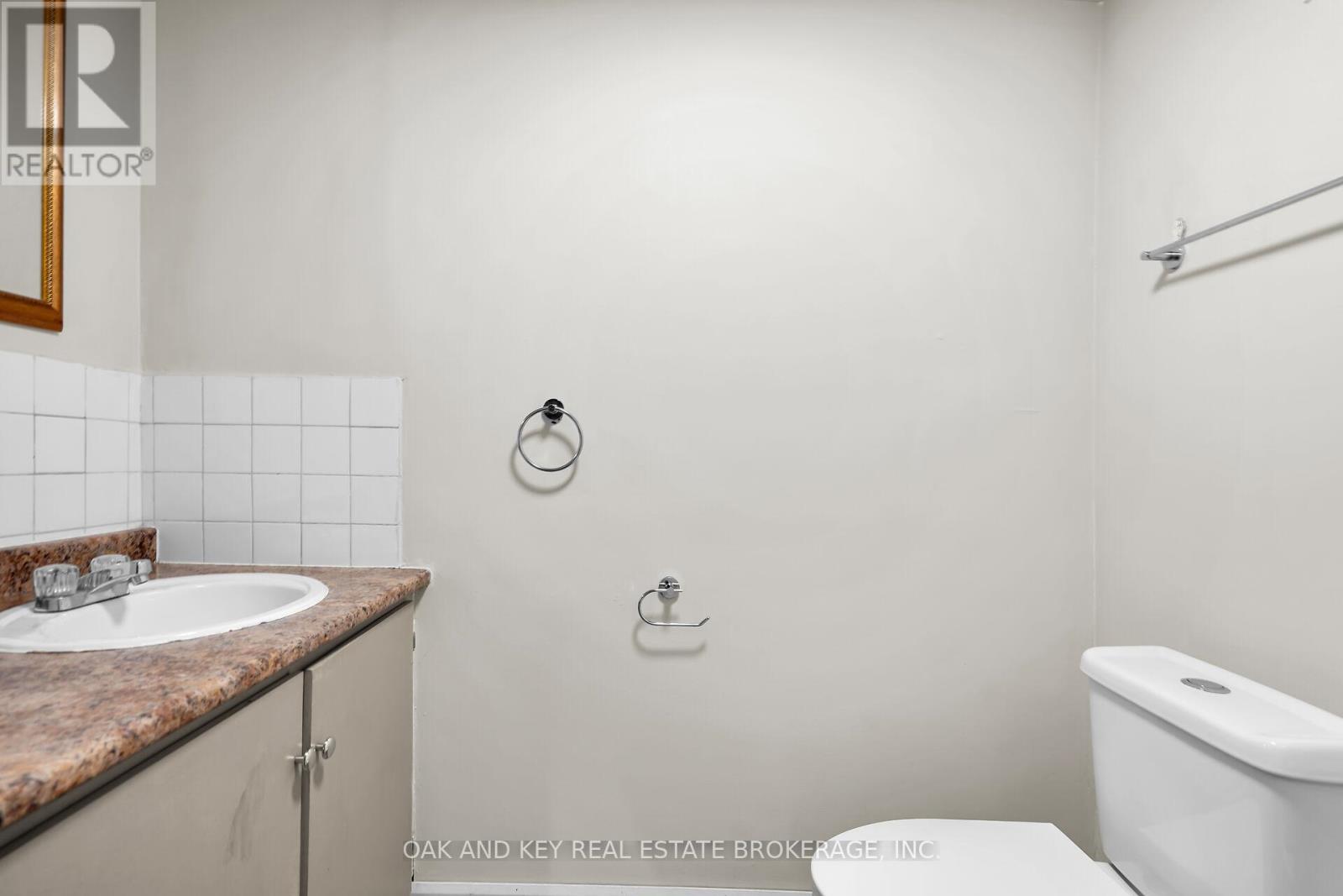 114 Lyman Street, London East, Ontario  N5Y 1M8 - Photo 24 - X12418037