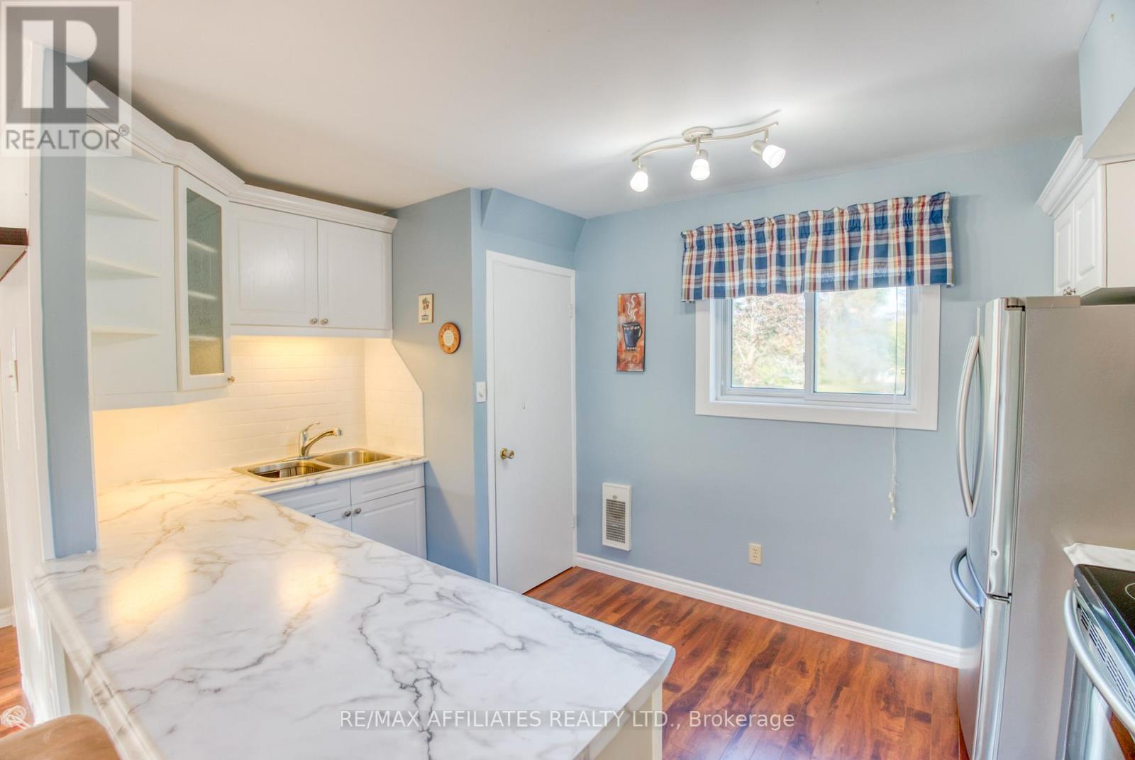 11 Drummond Street, Rideau Lakes, Ontario  K0G 1P0 - Photo 13 - X12418009