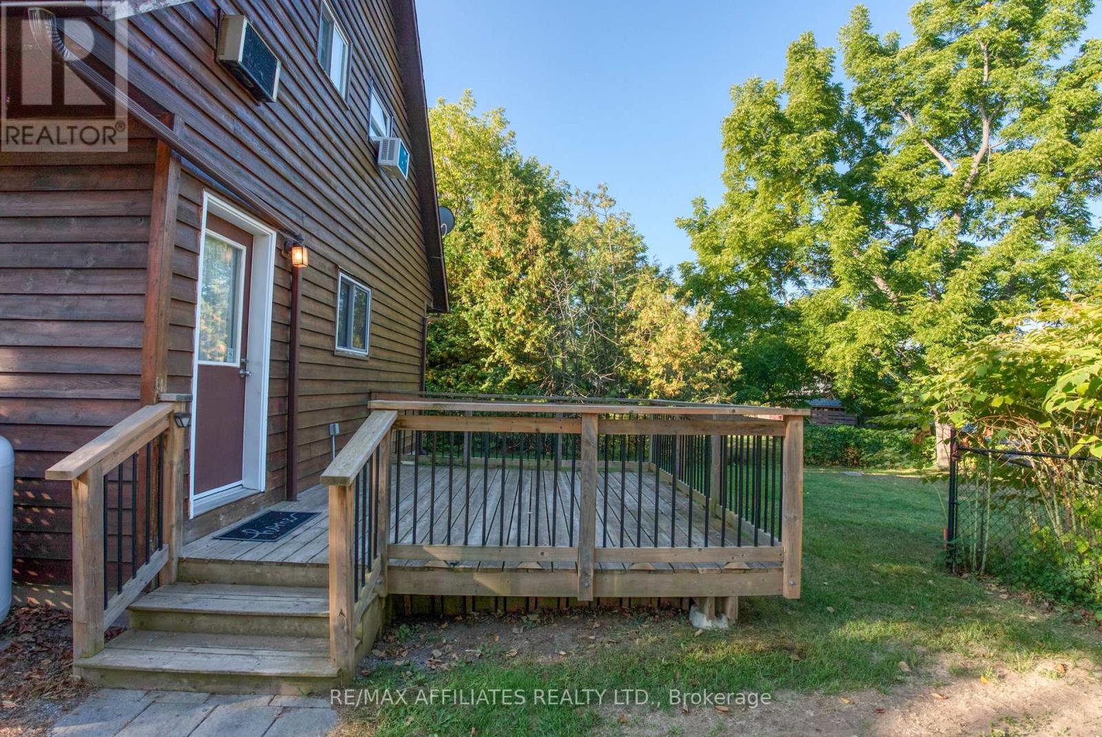 11 Drummond Street, Rideau Lakes, Ontario  K0G 1P0 - Photo 3 - X12418009