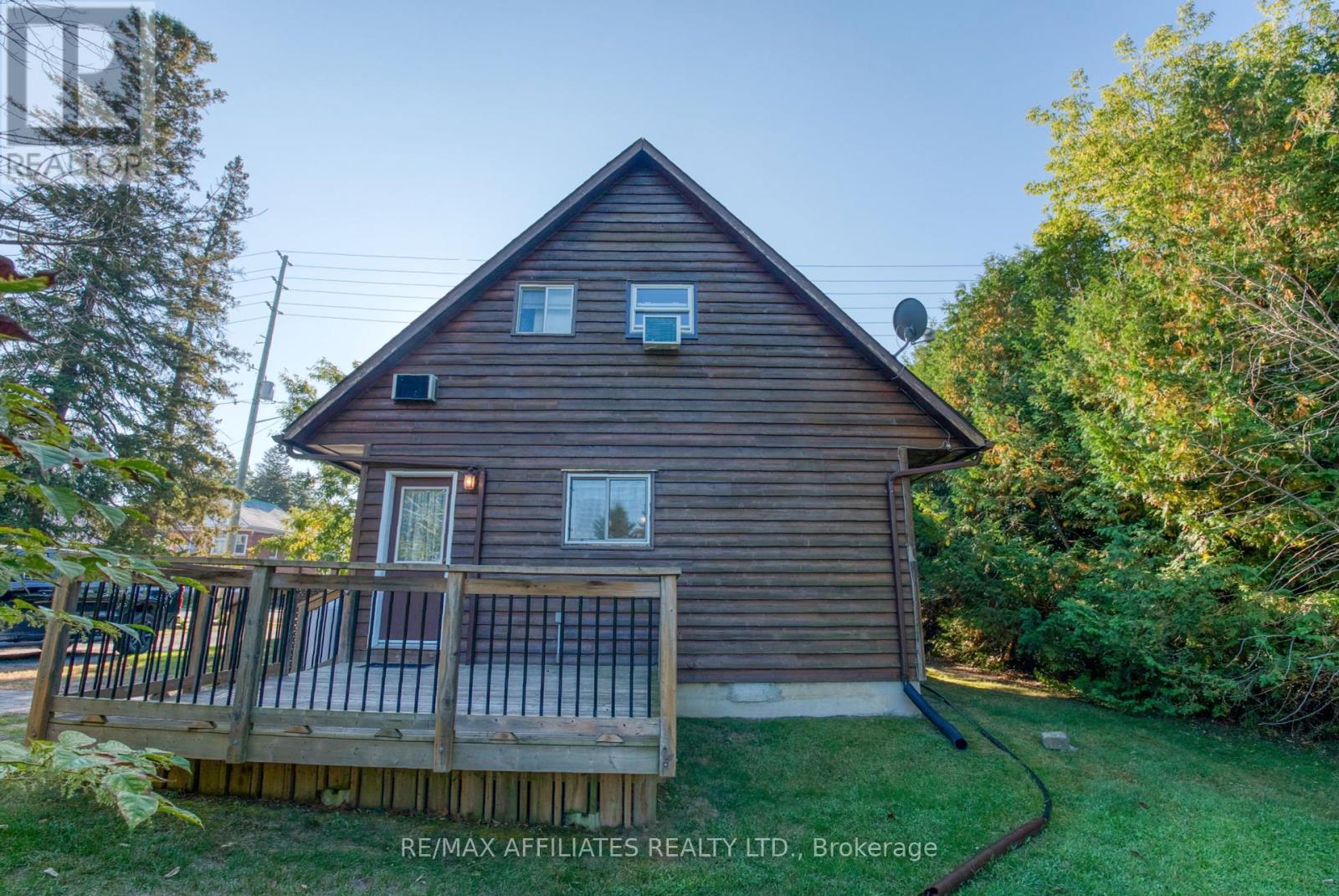 11 Drummond Street, Rideau Lakes, Ontario  K0G 1P0 - Photo 4 - X12418009