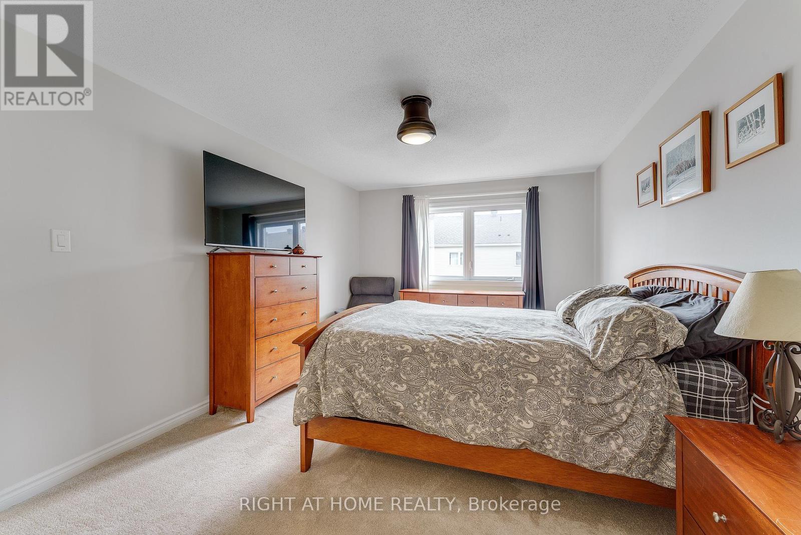 715 Derreen Avenue, Ottawa, Ontario  K2S 2Y9 - Photo 19 - X12418039