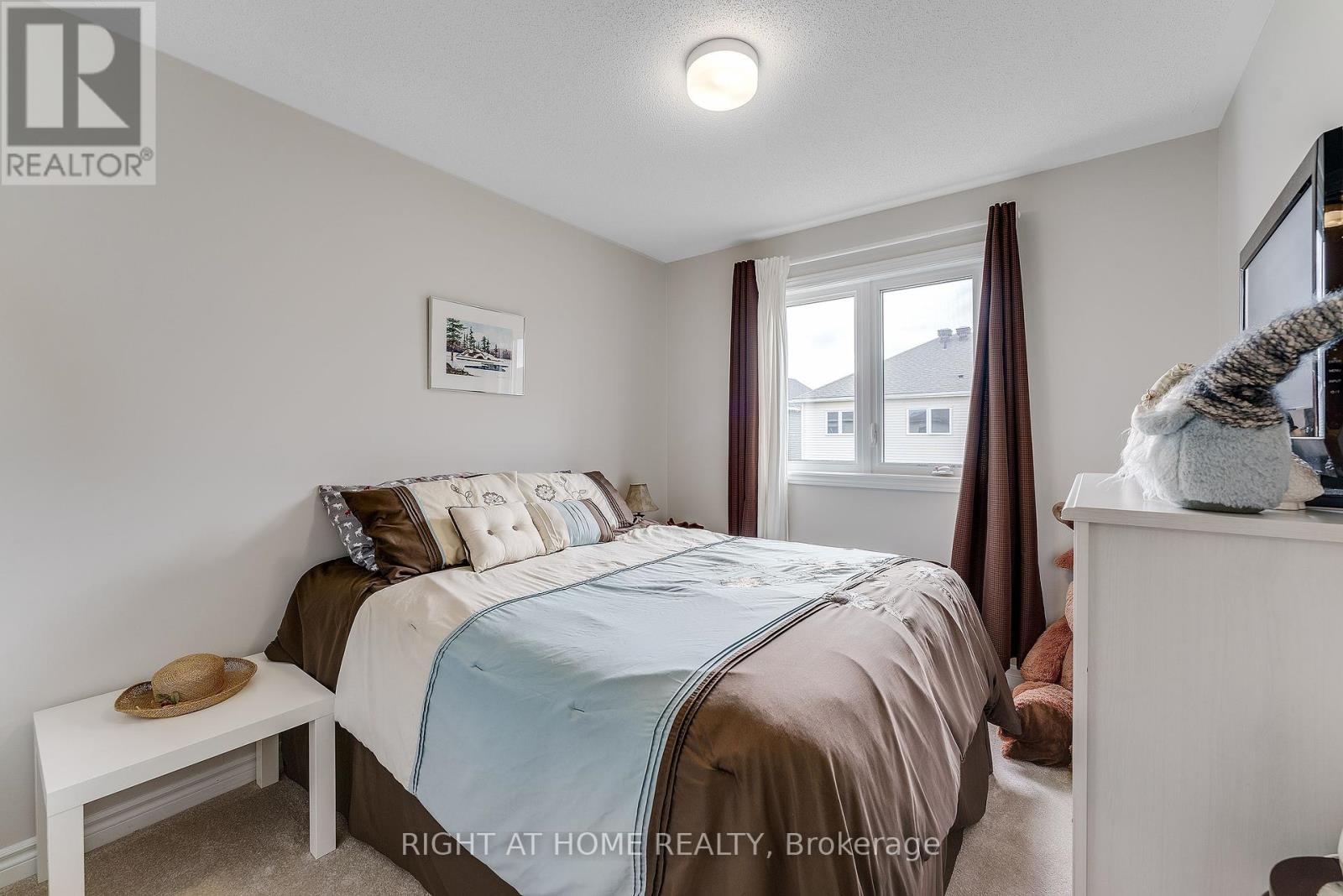 715 Derreen Avenue, Ottawa, Ontario  K2S 2Y9 - Photo 23 - X12418039