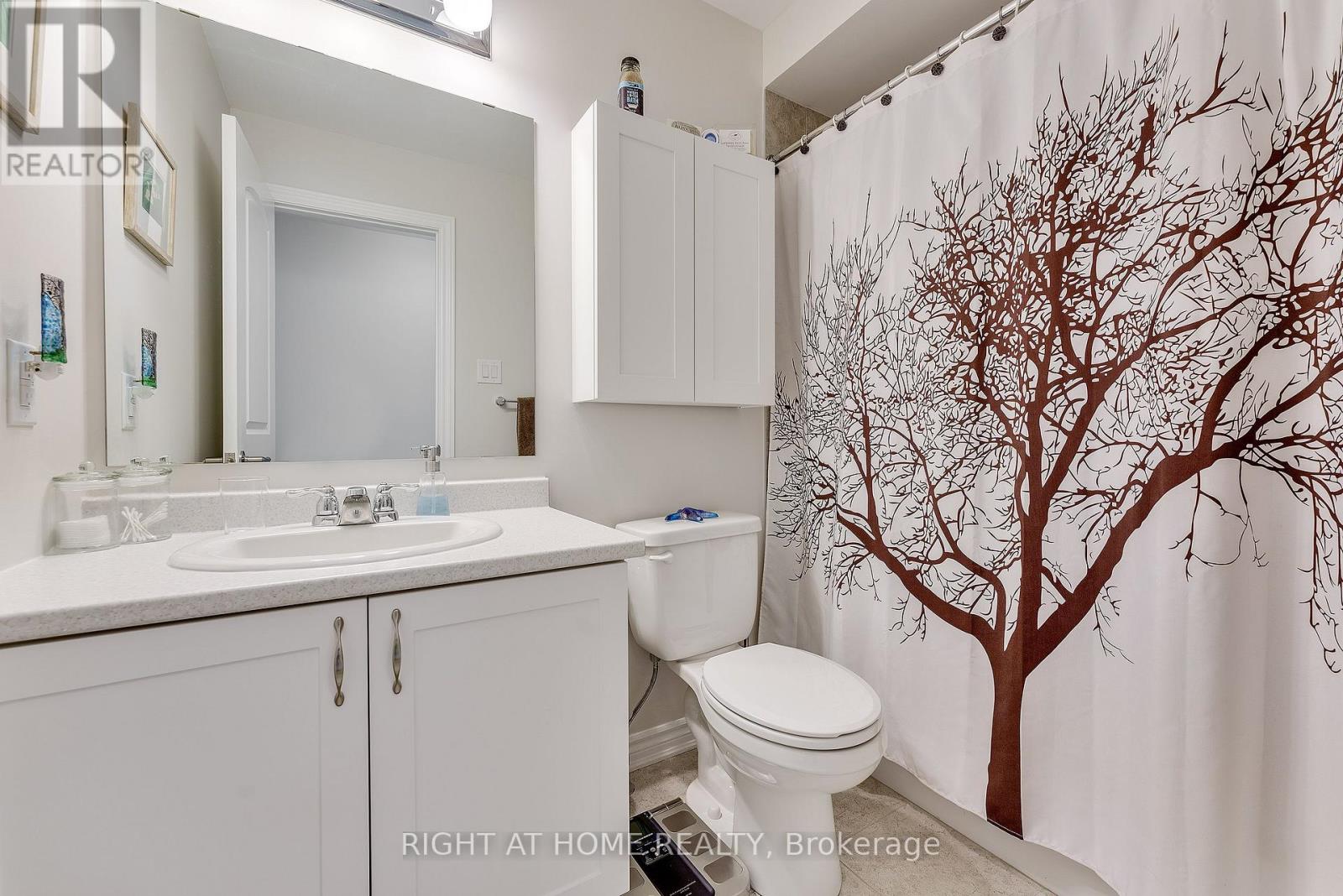 715 Derreen Avenue, Ottawa, Ontario  K2S 2Y9 - Photo 27 - X12418039