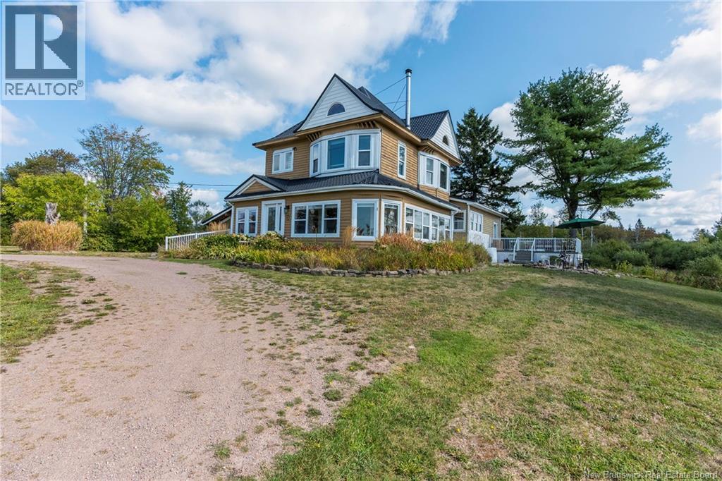 657 Royal Road, Memramcook, New Brunswick  E4K 1X1 - Photo 3 - NB126896