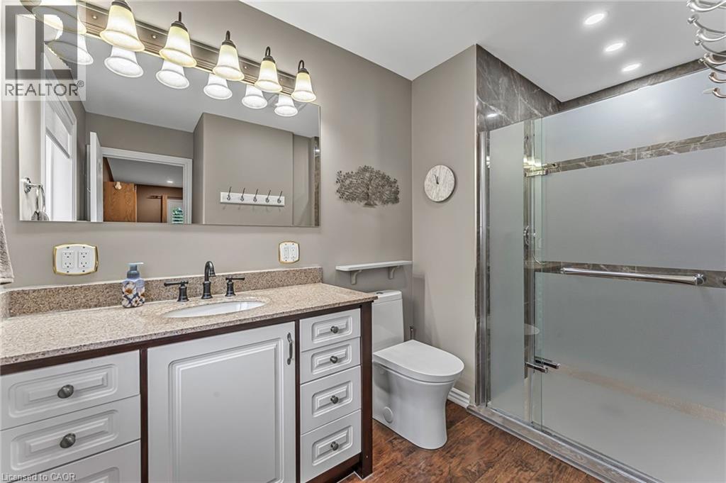 8 Oakridge Boulevard, Fonthill, Ontario  L3E 0R7 - Photo 19 - 40772082